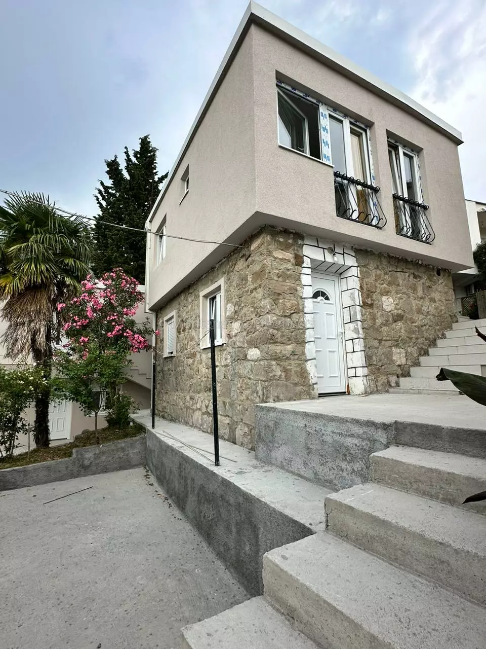 J10221 4