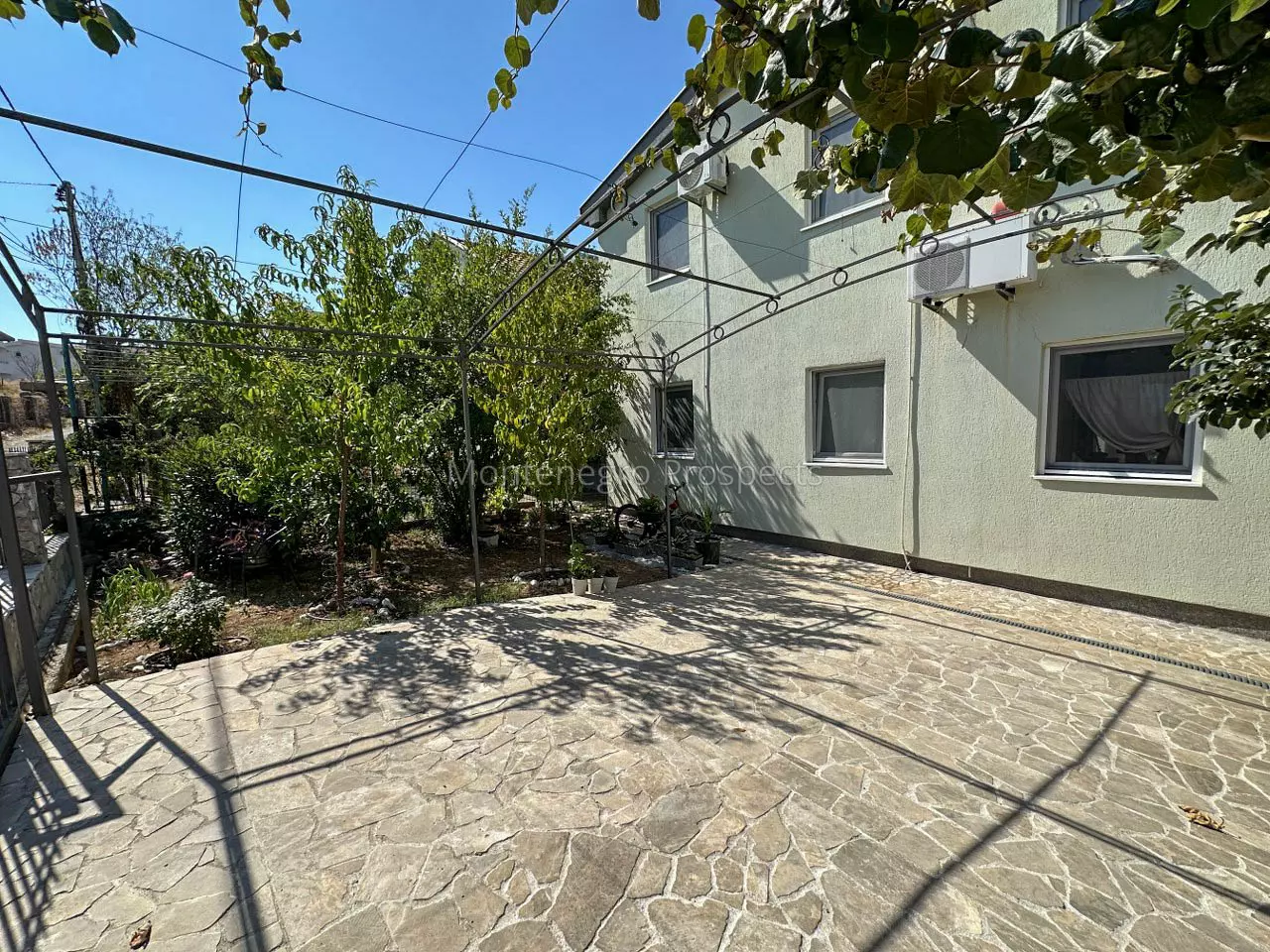 10712 11