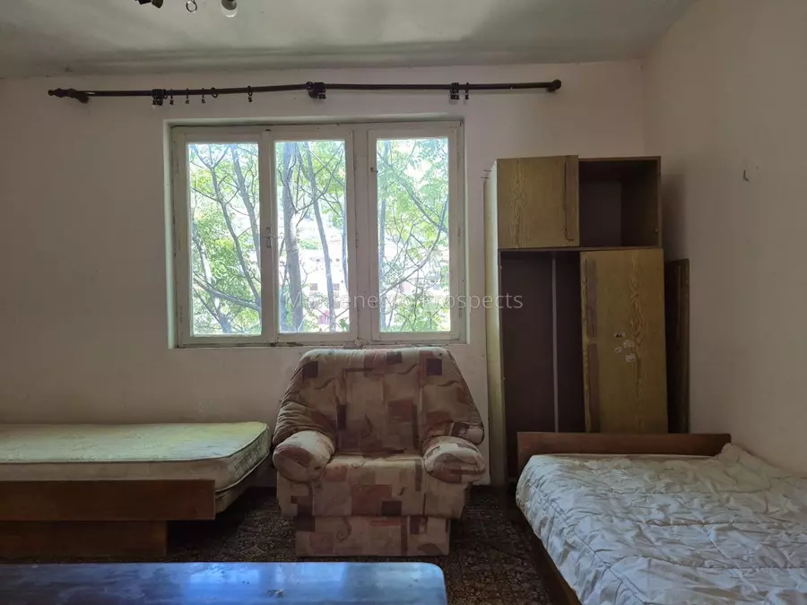 Kuca za renovaciju na odlicnoj lokaciji u ulcinju   600m od male plaze 40000 3