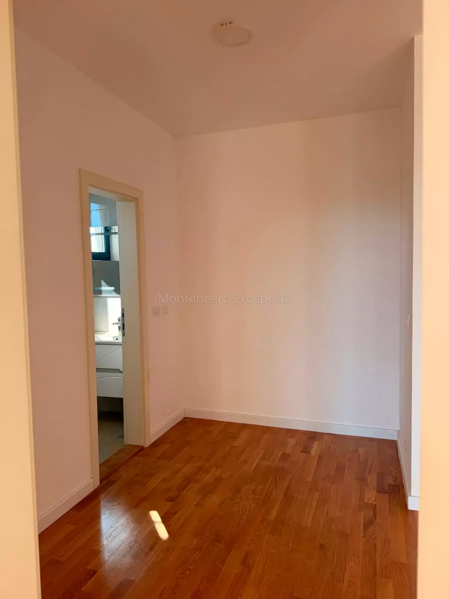94346 17